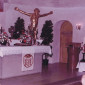 Der goldene Jesus stehend im Altarraum 1982
