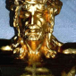 Der goldene Christus aus Gips